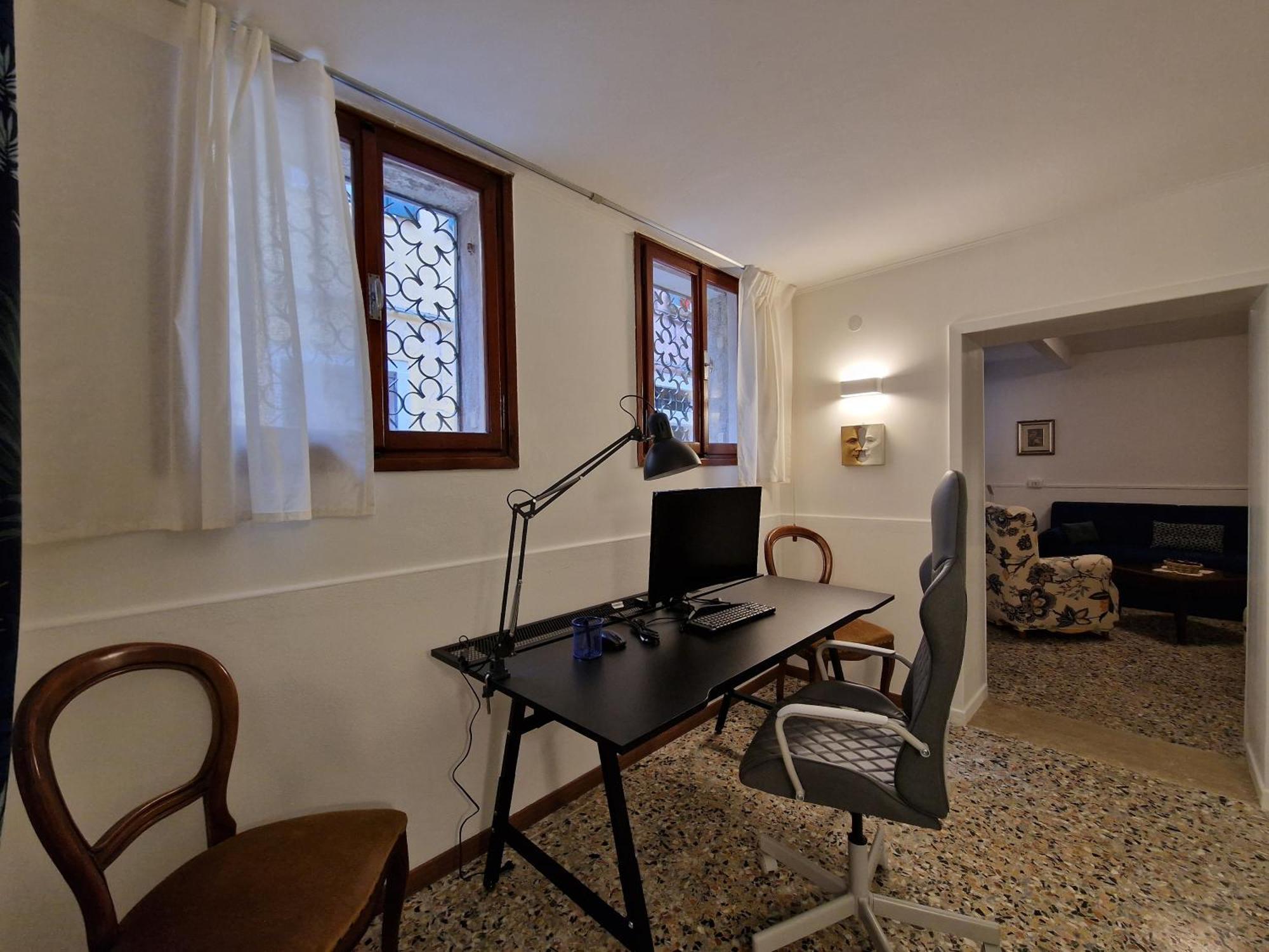 Veneziacentopercento La Forcola Apartment, Next To Rialto Bridge Veneza