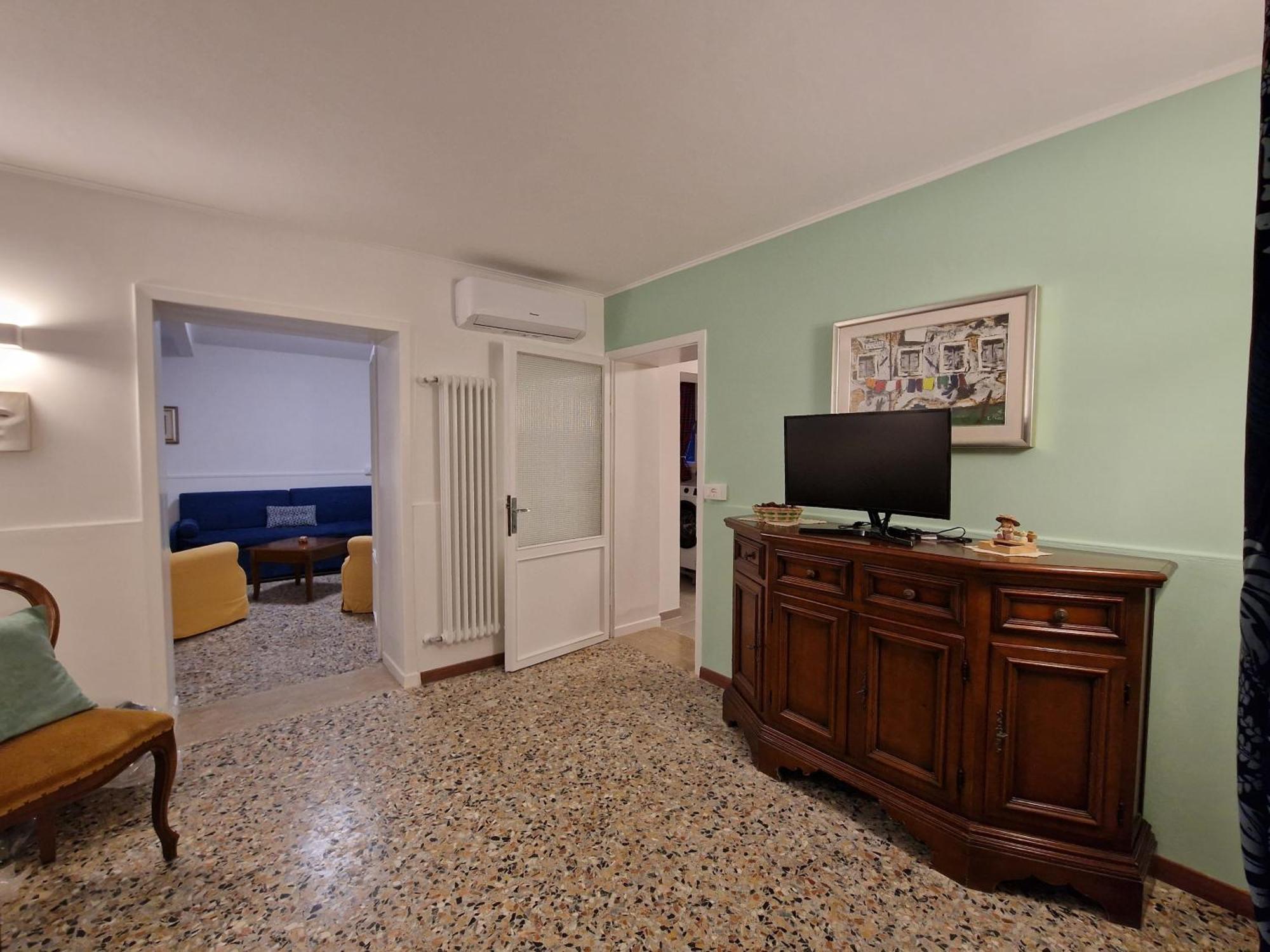 Veneziacentopercento La Forcola Apartment, Next To Rialto Bridge Apartamento Veneza